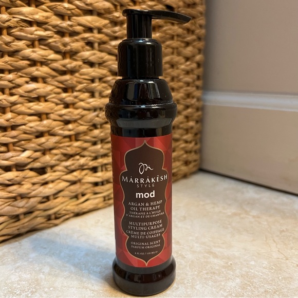 MoroccanOil + Marrakesh Hair Bundle: Leave-In Treatment + Argan Oil Therapy - Picture 3 of 5